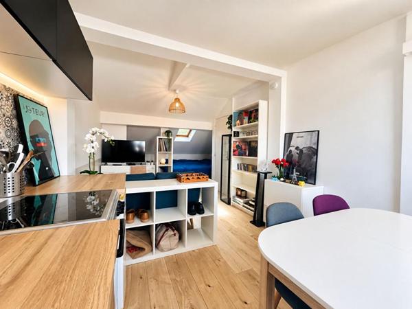 Immeuble Saint Sebastien Sur Loire : Commerce + 2 studios + colocation T4