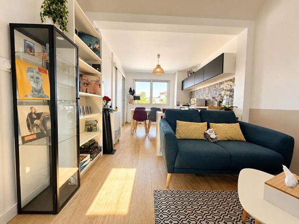 Immeuble Saint Sebastien Sur Loire : Commerce + 2 studios + colocation T4