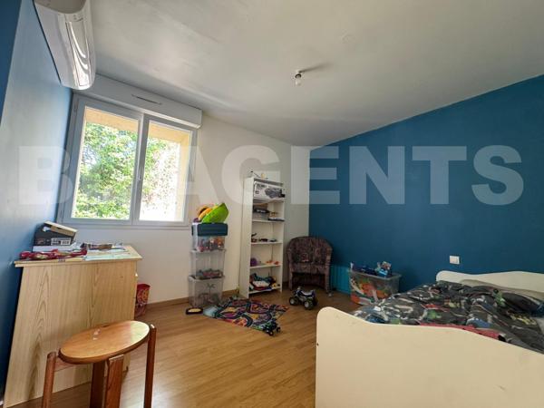 MAISON FAMILLIALE 247M² HABITABLE A 5MIN DE LA GARE LIGNE P GARE DE L'EST