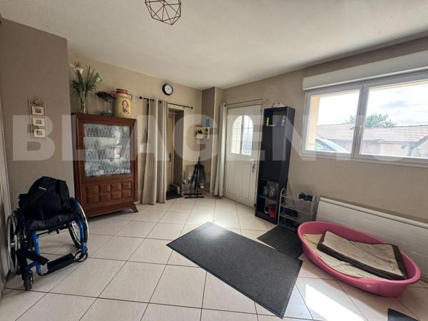 MAISON FAMILLIALE 247M² HABITABLE A 5MIN DE LA GARE LIGNE P GARE DE L'EST