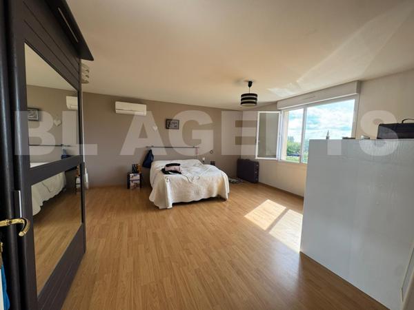 MAISON FAMILLIALE 247M² HABITABLE A 5MIN DE LA GARE LIGNE P GARE DE L'EST