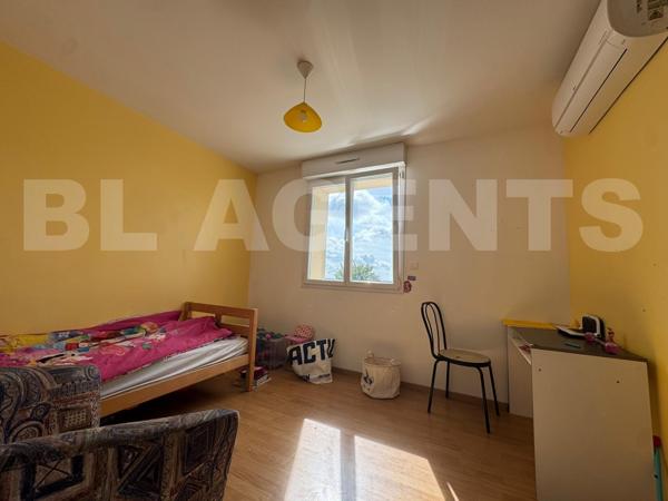 MAISON FAMILLIALE 247M² HABITABLE A 5MIN DE LA GARE LIGNE P GARE DE L'EST