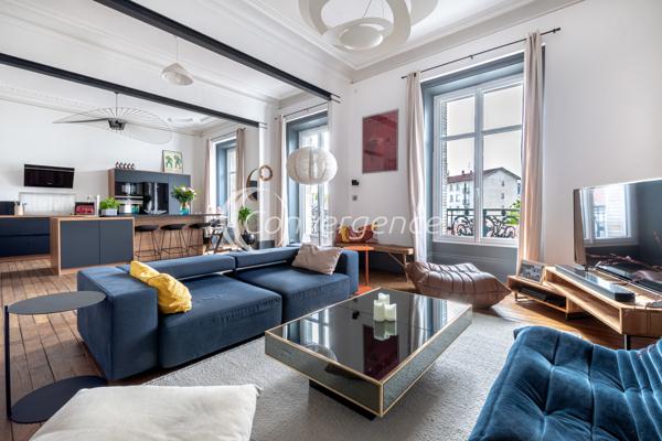 Appartement
                                                                                                                                                                                                                                                                                                                        5 pièce(s)                                                                                                                                                                                                          2 chambre(s)                                                                                                                                                                                                          124.79  m²