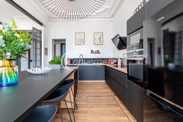 Appartement
                                                                                                                                                                                                                                                                                                                        5 pièce(s)                                                                                                                                                                                                          2 chambre(s)                                                                                                                                                                                                          124.79  m²
