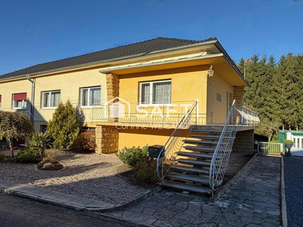 Maison habitable de plain-pied sur sous-sol complet dont garage 2 voitures, terrasse, 3 chambres, donnant sur la forêt