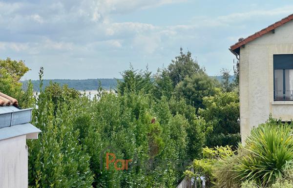 100 m du sentier de la Corniche maison 6 Pièces