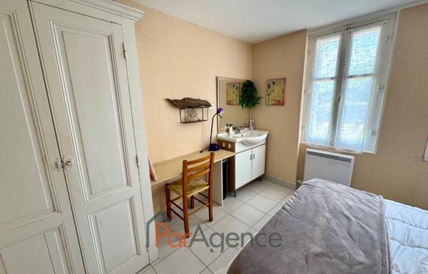 100 m du sentier de la Corniche maison 6 Pièces