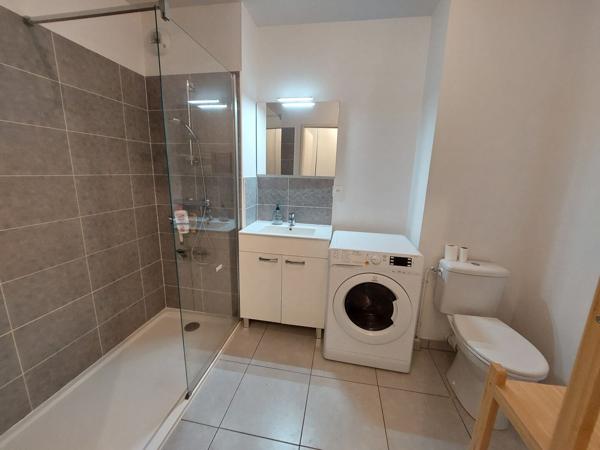 Appartement à vendre Mont De Marsan centre ville T2 loué parking balcon investisseurs