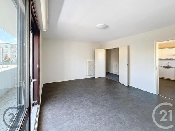 Appartement F4 à vendre  4 pièces - 98,46 m2 RIOM - 63