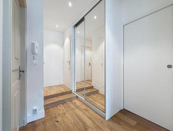 VANNES CENTRE, PORT À 50 MÈTRES. APPARTEMENT D'EXCEPTION de 150,50 m², 4 chambres. Élégance et prestations haut de gamme