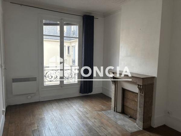 Location Appartement 2 pièces 33.08 m² - 18 RUE EUGENE VARLIN Paris 75010