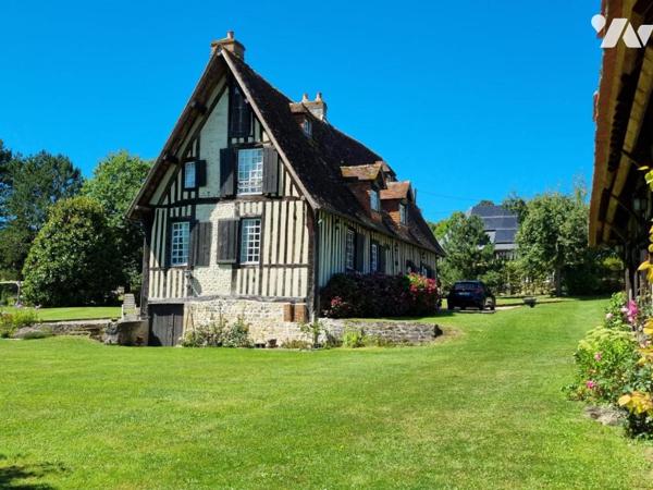 Belle propriété normande constituée de 3 maisons et piscine