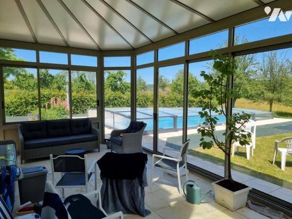 Belle propriété normande constituée de 3 maisons et piscine