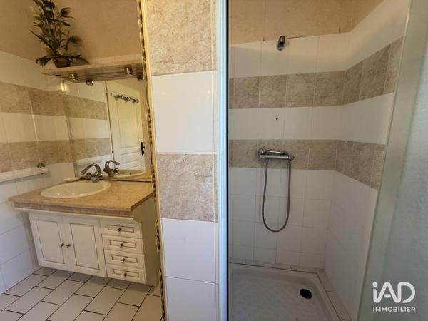 Maison à vendre 4 pièces 136 m² Saint-Pierre-d'Eyraud