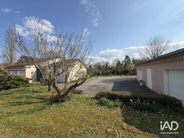 Maison à vendre 4 pièces 136 m² Saint-Pierre-d'Eyraud