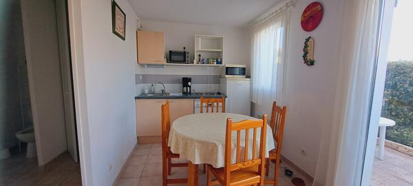 Type 3 avec terrasse et parking