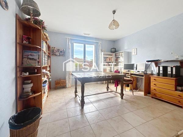 Maison Familiale d'environ 150 M2 avec double garage sur 2143 m2 de parcelle