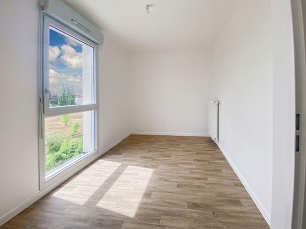 Appartement Melun 4 pièce(s) 75.80 m2 NEUF DERNIER ETAGE