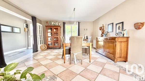 Maison à vendre 5 pièces 140 m² La Lande-de-Fronsac