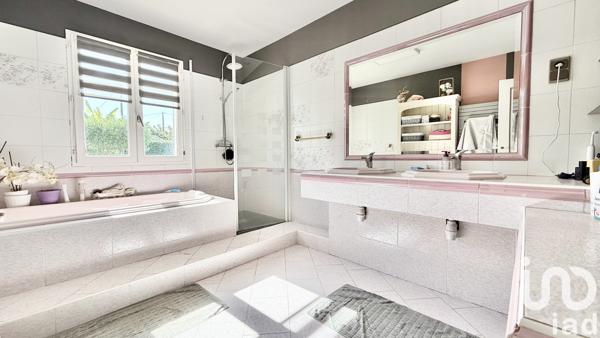 Maison à vendre 5 pièces 140 m² La Lande-de-Fronsac