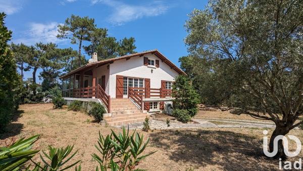 Maison 7 pièces de 140 m² à BISCARROSSE PLAGE (40600)