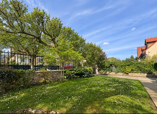 Maison 5 chambres quartier du Lac Verrières-le-Buisson, DPE C ,Proche RER B