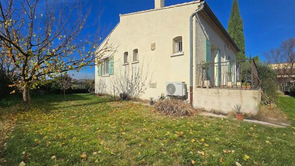 L'Isle-sur-la-Sorgue (84800) VILLA TRADITIONNELLE 117m² avec 3 CHAMBRES, CAVE,GARAGE - 10min A PIED DU CENTRE VILLE