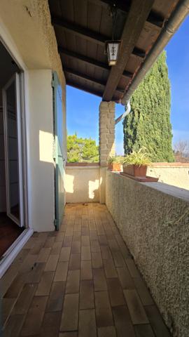 L'Isle-sur-la-Sorgue (84800) VILLA TRADITIONNELLE 117m² avec 3 CHAMBRES, CAVE,GARAGE - 10min A PIED DU CENTRE VILLE