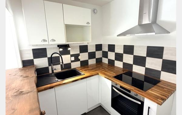 Vente Appartement P2 avec jardin - Beaux Arts rénové(e) Montpellier   