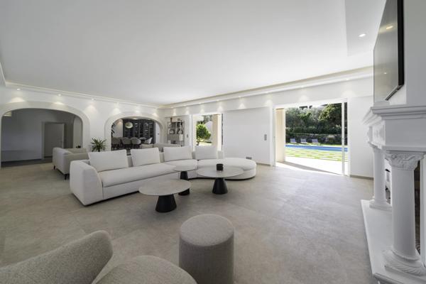 Élégance et prestige dans un domaine privé à deux pas de Valbonne