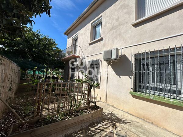 EXCLUSIVITE - A vendre à Perpignan (66000) - Maison 3 faces 146m² - 7 pièces, 5 chambres - garage - jardin - véranda