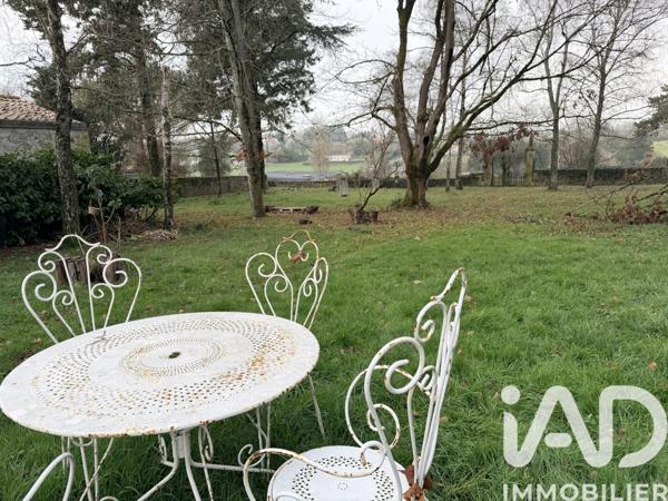 Maison à vendre 9 pièces 294 m² Champdeniers