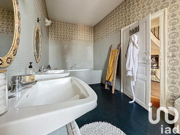 Maison à vendre 9 pièces 294 m² Champdeniers