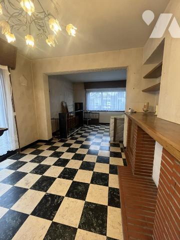 PAVILLON SEMI-INDIVIDUEL A RENOVER