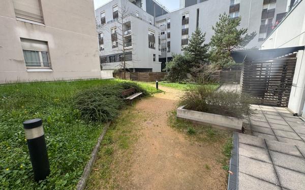 Appartement à vendre    2 pièces • 40 m2 Lyon 7