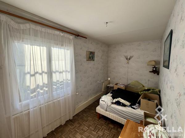 MAISON DE PLAIN PIED A RENOVER