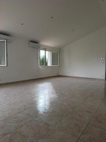 Maison de plein-pied située dan l'un des plus beaux villages de France dans un secteur recherché