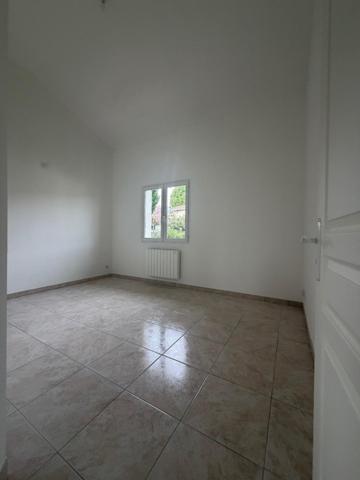 Maison de plein-pied située dan l'un des plus beaux villages de France dans un secteur recherché