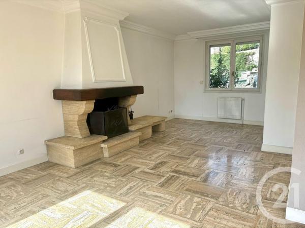 Maison à vendre  6 pièces - 191,09 m2 ST PRIEST EN JAREZ - 42