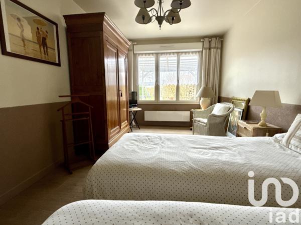 Maison 5 pièces de 120 m² à Saint-Cyr-sur-Loire (37540)