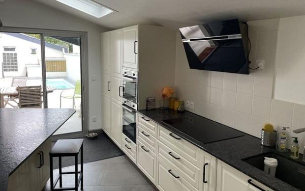 Maison à vendre    8 pièces •  Toulouse