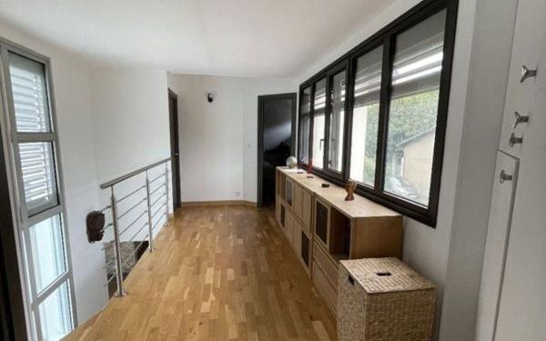 Maison à vendre    8 pièces •  Toulouse