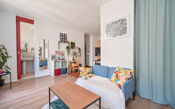 Appartement à vendre    2 pièces • 39,68 m2 Paris 18