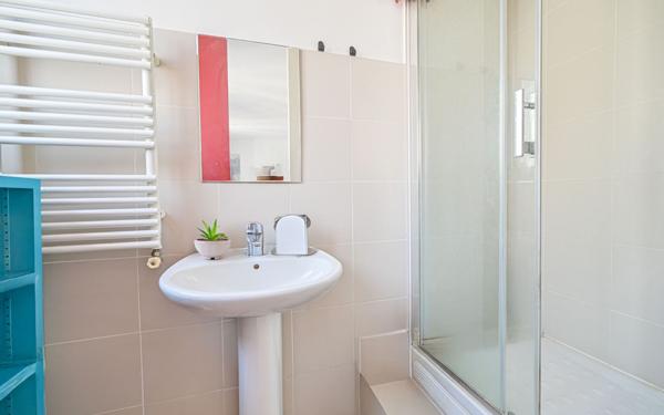 Appartement à vendre    2 pièces • 39,68 m2 Paris 18