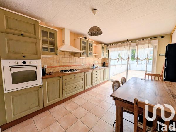 Maison à vendre 4 pièces 117 m² Châteaubernard