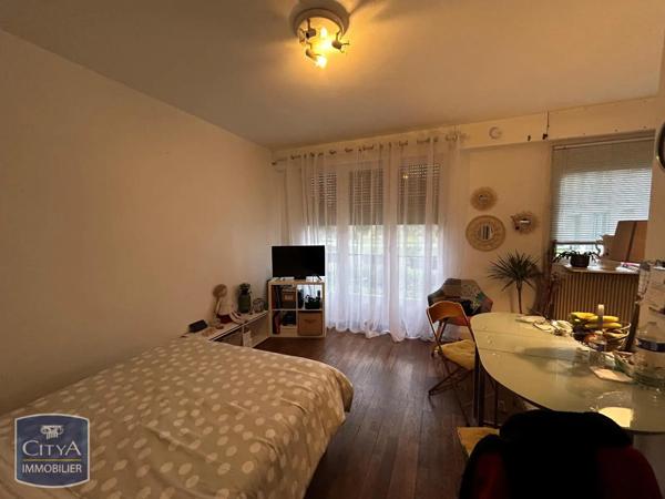 Appartement à louer 1 pièce 28m²