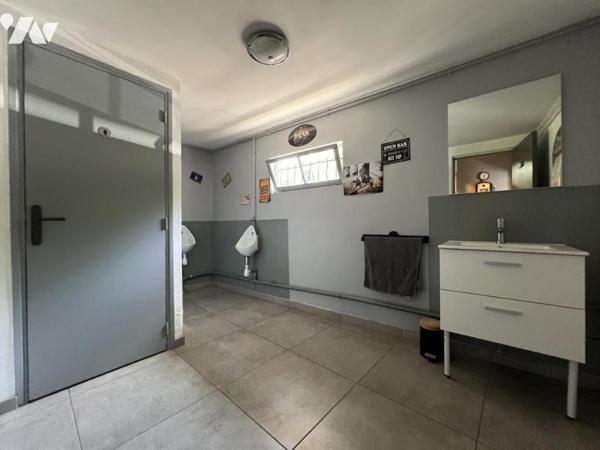 Commerce avec logement de fonction