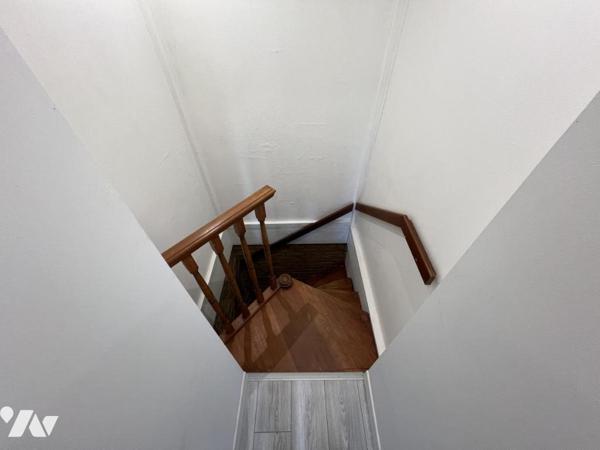 Commerce avec logement de fonction