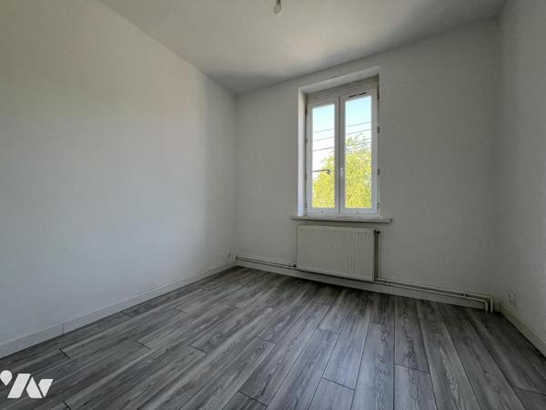 Commerce avec logement de fonction