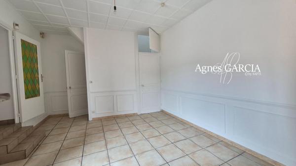 Maison familiale avec hangar et grand jardin